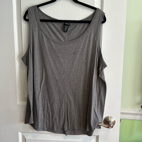 Torrid plus-size tank top Sz 3X T-shirt - Picture 1 of 6